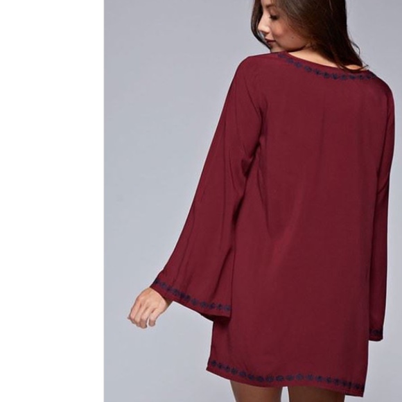 Embroider Bell Sleeve Dress - Picture 2 of 4